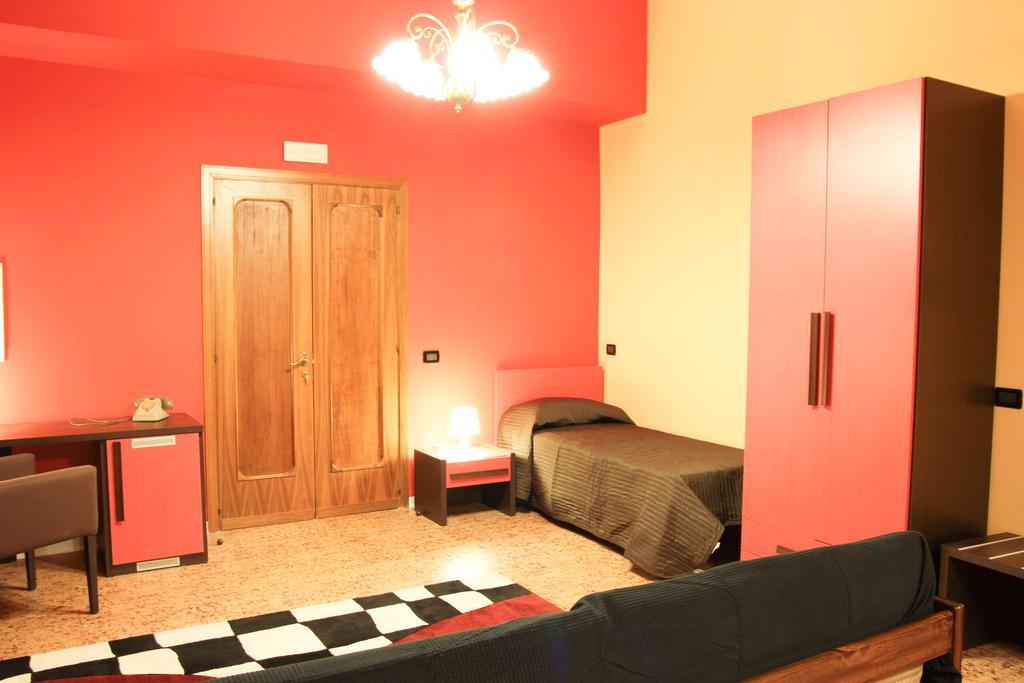 ניקולוסי B&B Fiori Di Lava חדר תמונה